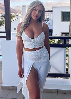 Emma Jones (presenter)